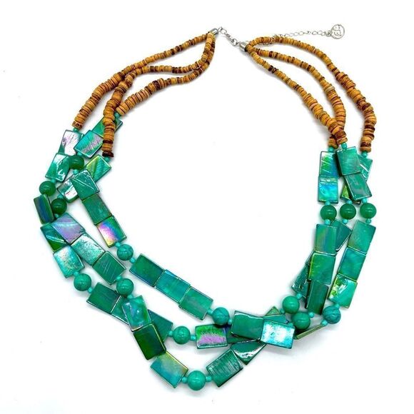 Erica Lyons Multi Strand Sea Shells & Puka Shells - Picture 2 of 3